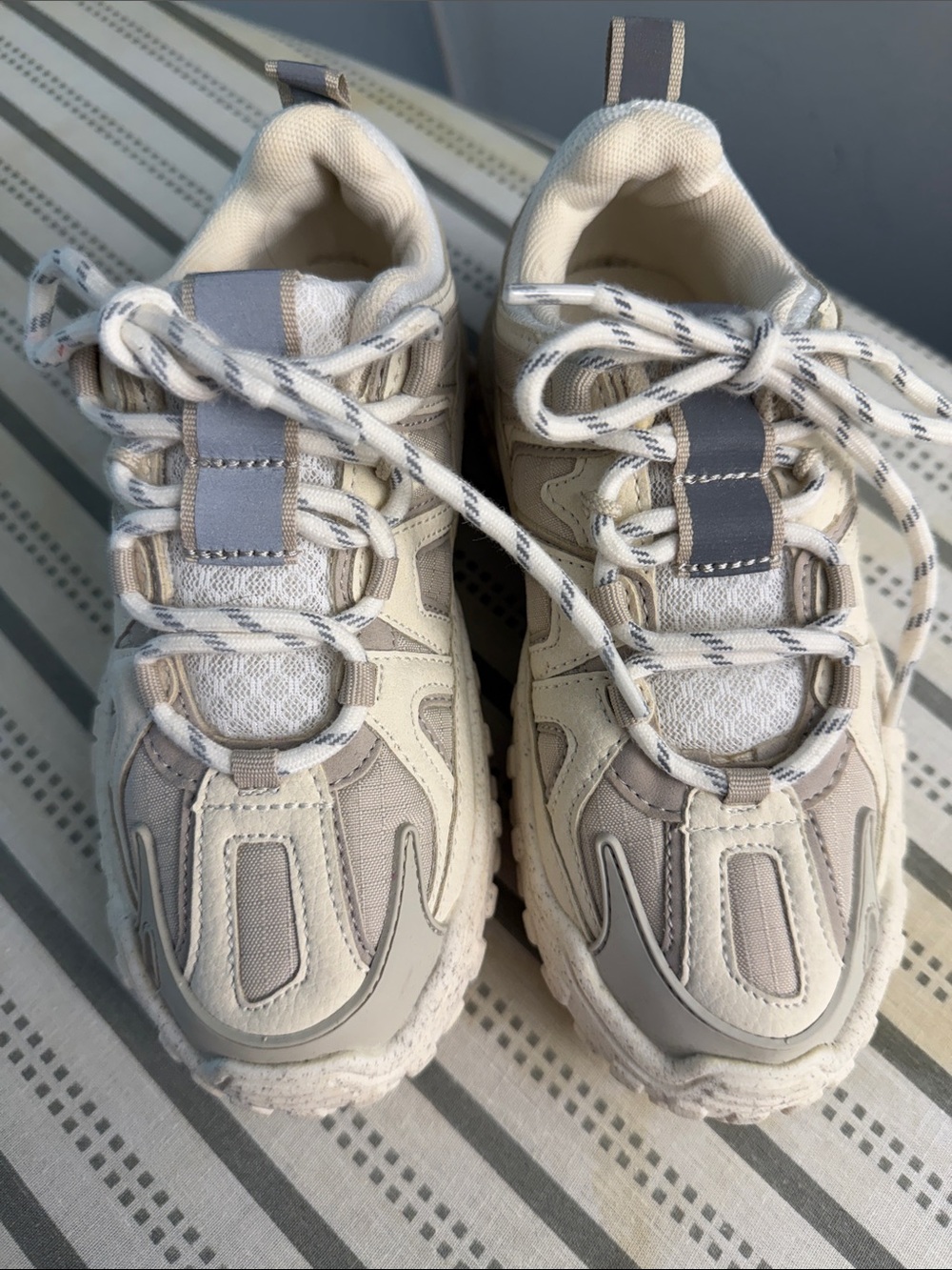 Zara Beige and Light Gray Kids Sneakers
